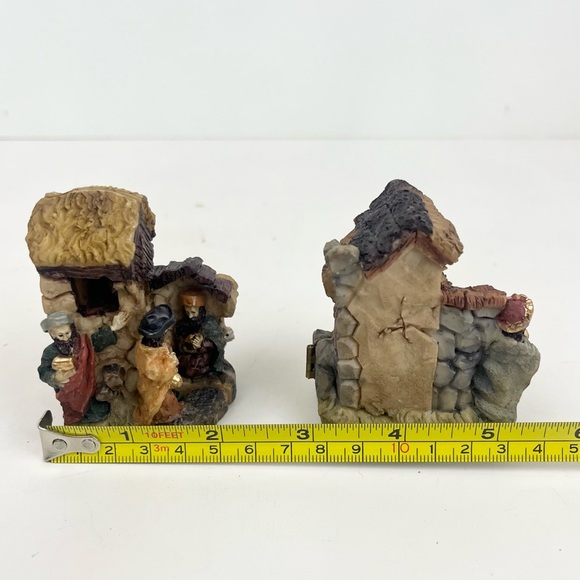 Dicksons Miniature Hinged Resin Set of 2 Nativity Scene Holiday Christmas Decor - Picture 8 of 16
